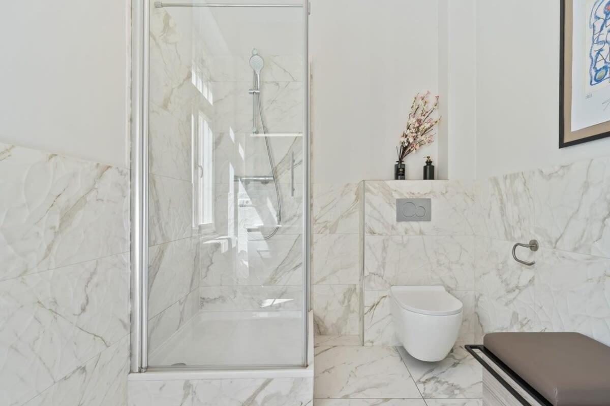 Room W Shared Bathroom&Kitchen In Luxury Villa Luxembourg Eksteriør bilde
